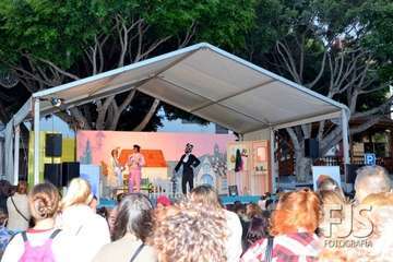 Espectáculo infantil en Los Llanos de Telde (Foto Francisco Javier Santana)